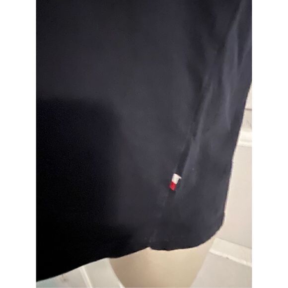 Tommy Hilfiger Navy Blue Short Sleeve Top. Size Medium - Picture 6 of 6